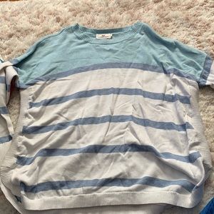Vineyard vines sweater (size M)